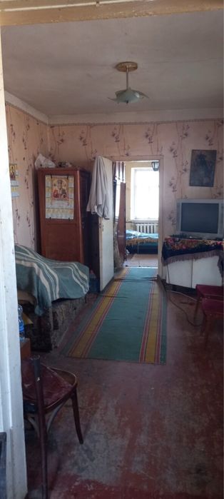Продам півбудинку в Крюкові