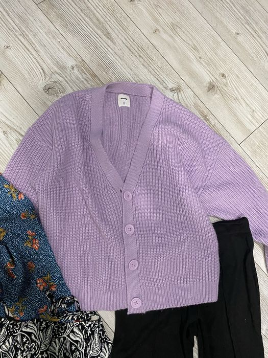 Набір жіночих речей розмір м штани кардиган плаття