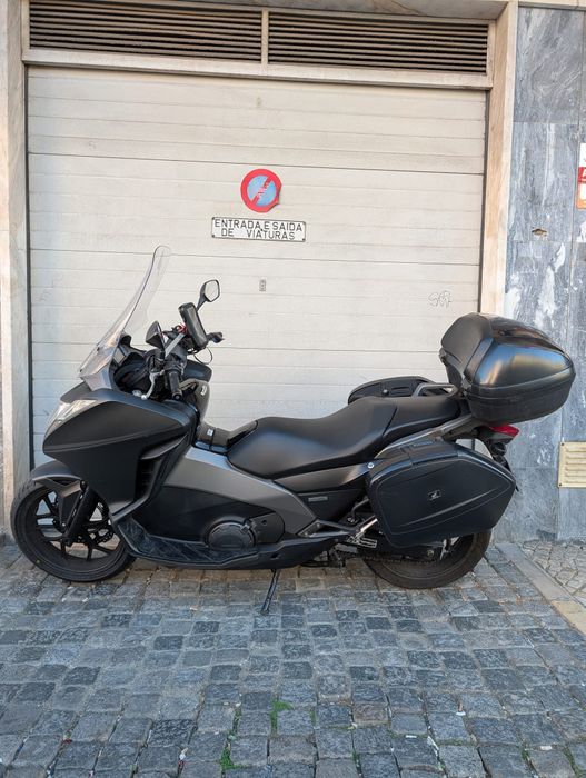 Honda Integra 700cc