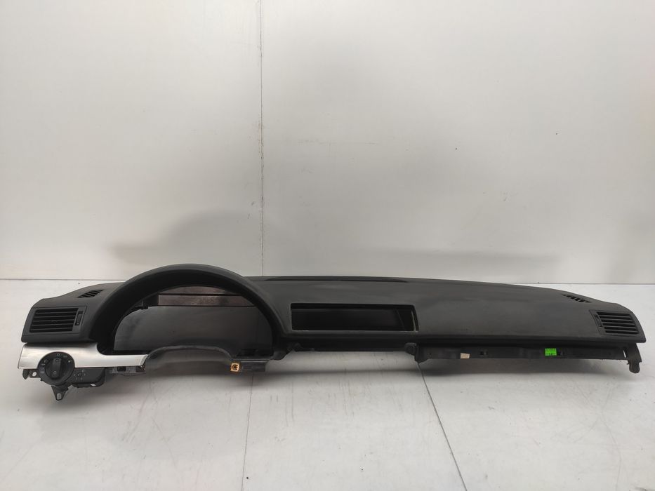 Tablier AUDI A4 (8EC, B7)