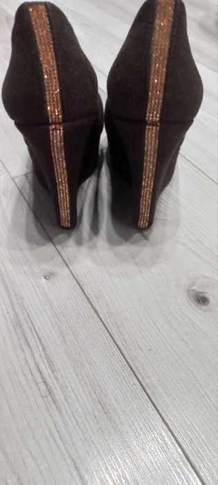 Туфлі на платфрмі