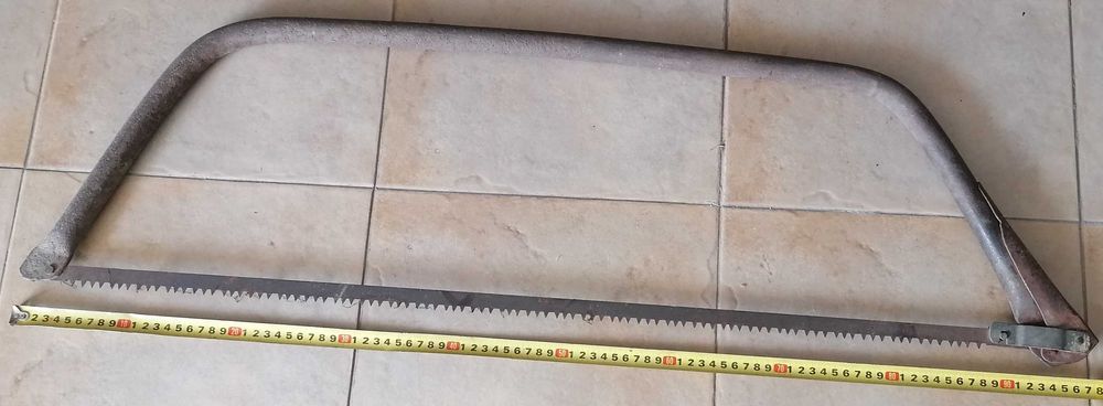 Serra ou serrote lenha ou outros, 90 cm, por 5€