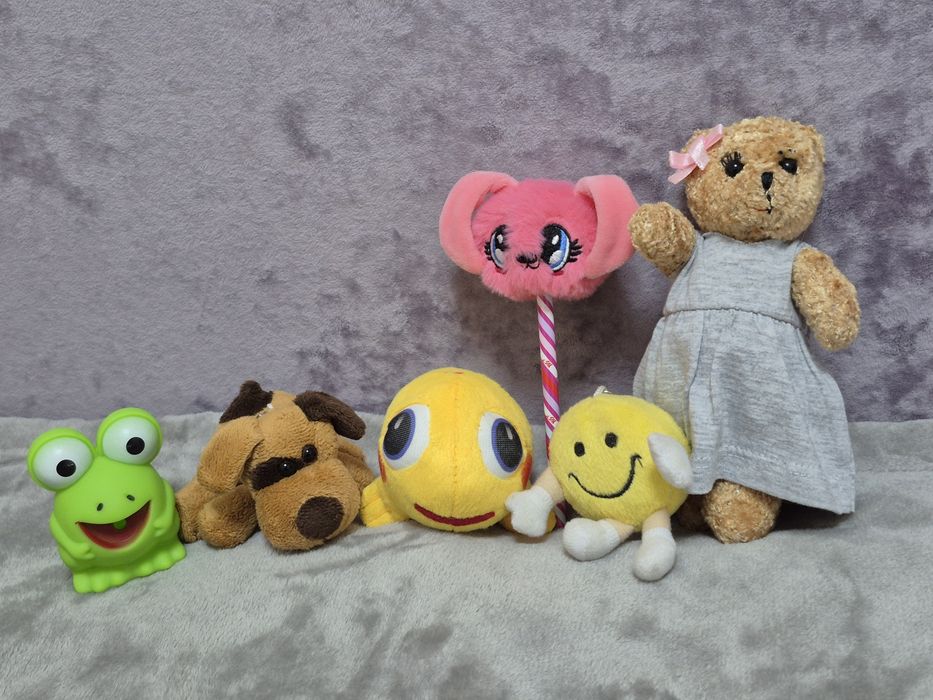 Пакет іграшок, ляльки, тваринки