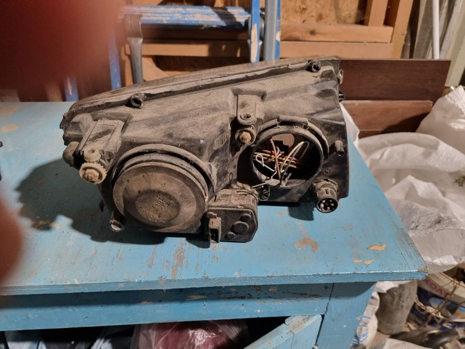 Продам фару vw passat b5