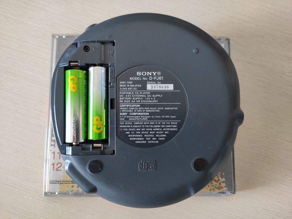 CD плеер Sony Walkman D-FJ61