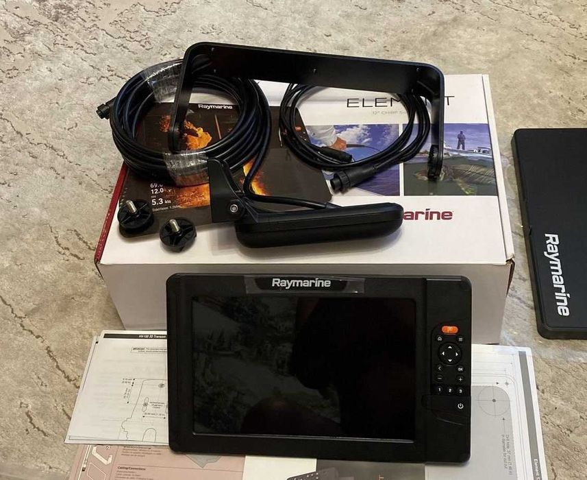 Echolot Raymarine Element 12 HV com HV-100 quase novo