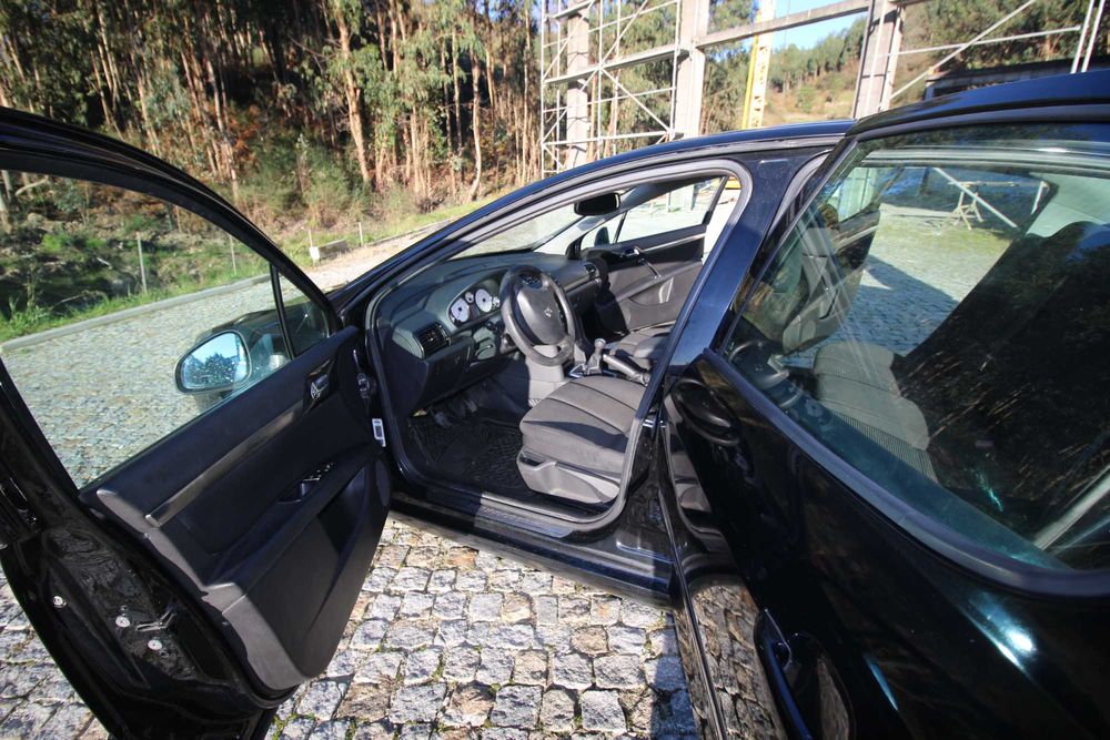Peugeot 407 HDI Premium Como Novo super econômico motor 1600