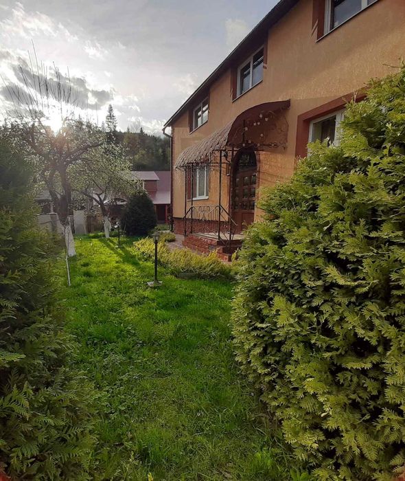 Продам гарний добротний будинок