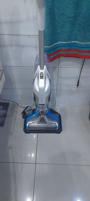 Odkurzacz myjący akumulatorowy