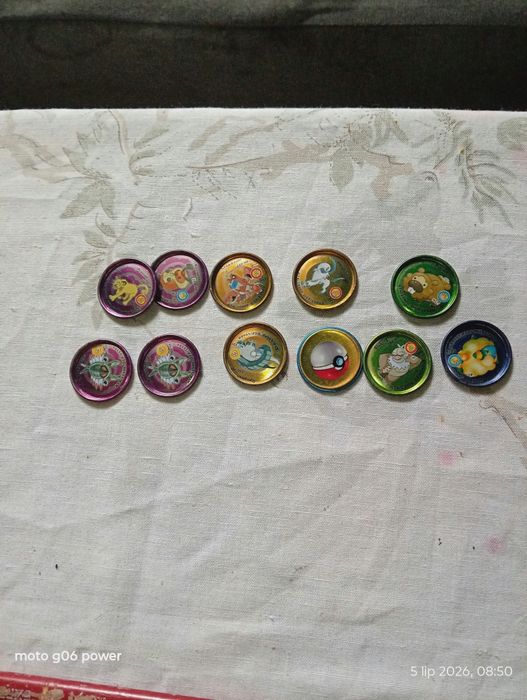 Przypinki tazo pokemon