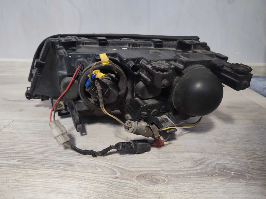 Lampa lewa Reflektor lewy BMW e46 320