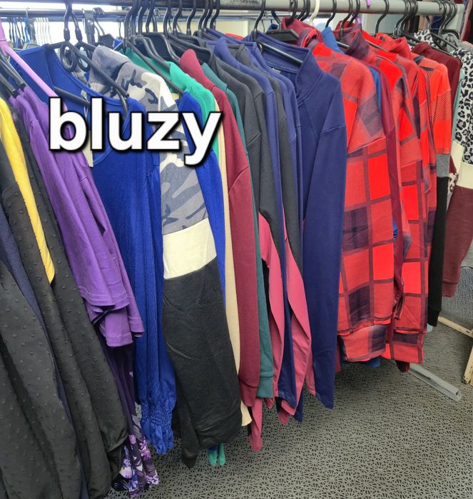 Odzież używana jesienna zimowa Nowa Dostawa 7 zł Godziesze ul. Kaliska