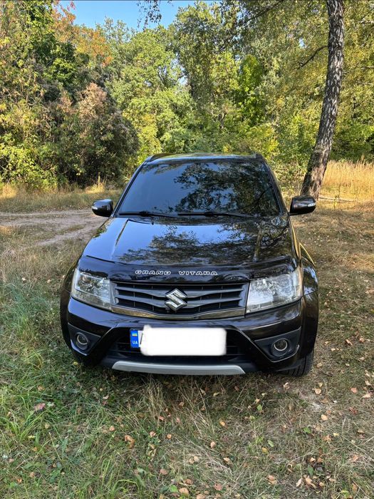 Продам Suzuki Grand Vitara 2014