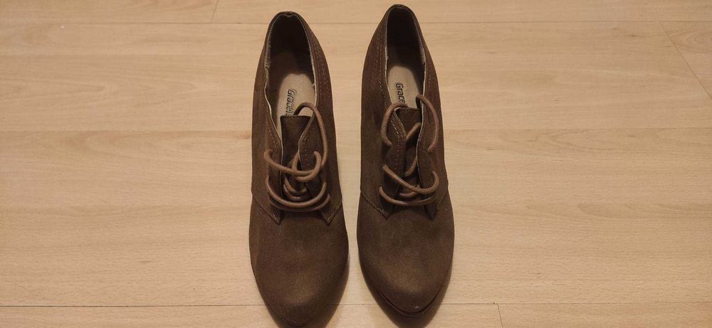 Półbuty damskie na szpilce, brązowe, 36