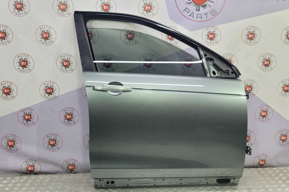 Двері передні праві Land Rover Discovery Sport 2015-2023