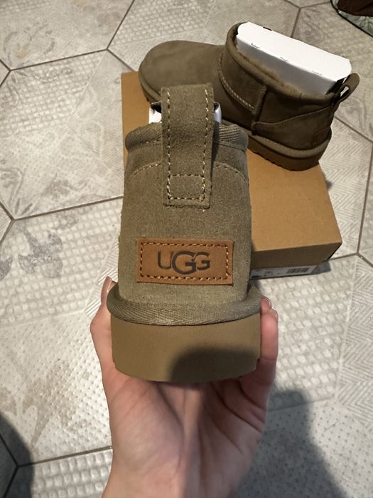 Ботинки UGG