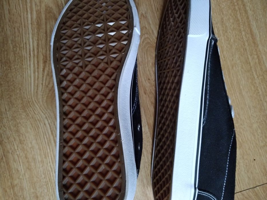 Sprzedam buty tenisówki