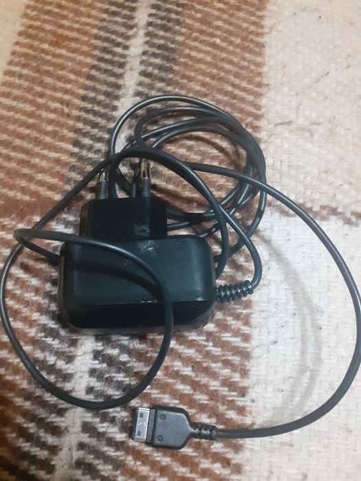 Зарядні пристрої для кнопкових телефонів