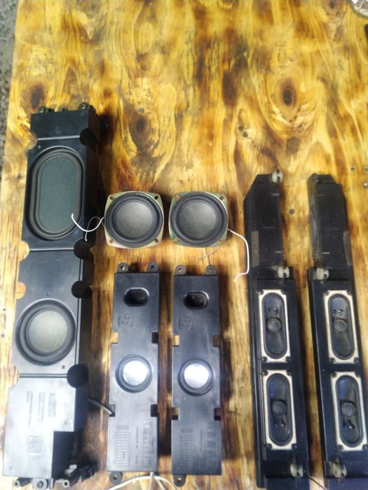 Динамiки вiд телевiзора.