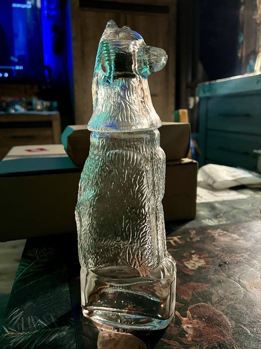 Szklana ozdobna butelka karafka w kształcie wilka 29x10 cm