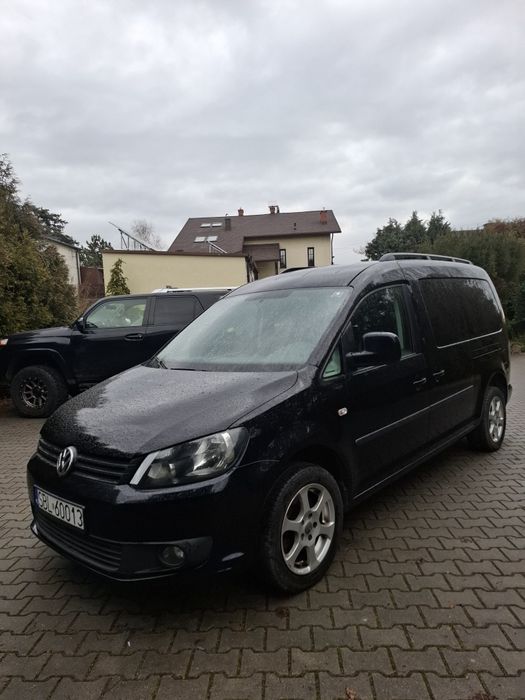 Volkswagen Caddy Maxi 2014 mały przebieg 7 osób