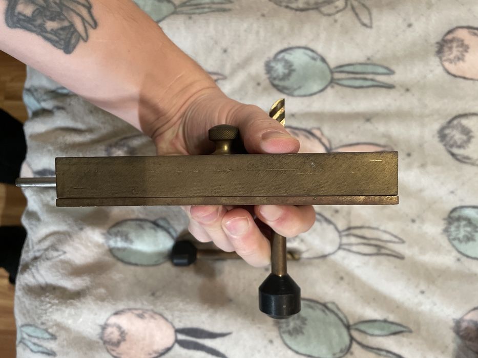 Продам замок в повністю справному стані