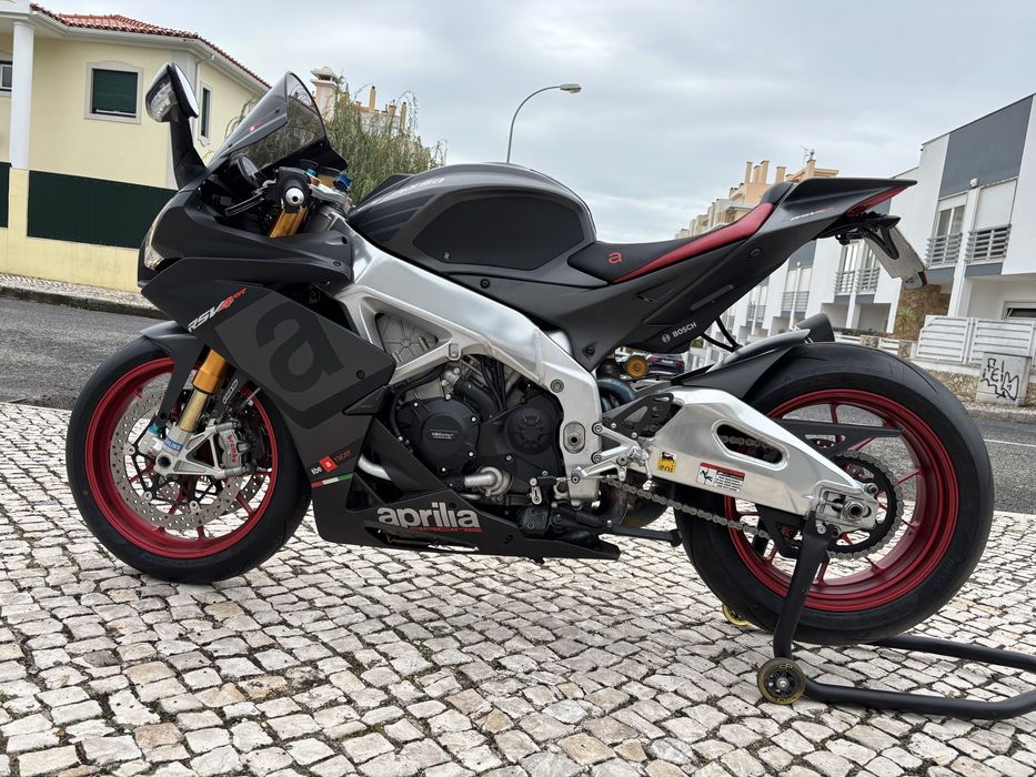 Aprilia RSV4 Só com 8536 kms Race Pack