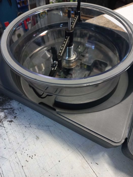 Aparelho para furos em pladur