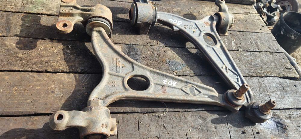 Wahacz przód prawy lewy Peugeot 807 KOMPLET