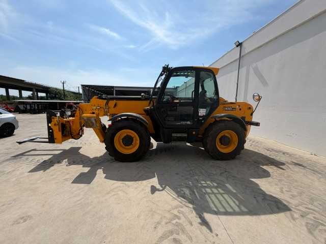 Multicarregadora telescópica JCB 540-140 Matriculada