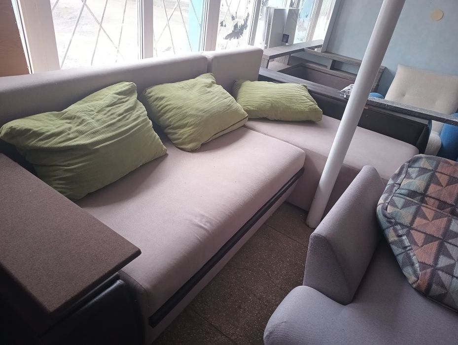 Кутовий диван розкладний