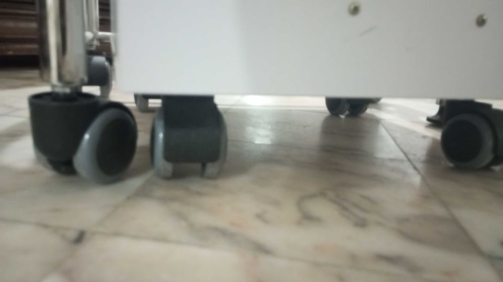 Cadeira manicure em perfeito estado