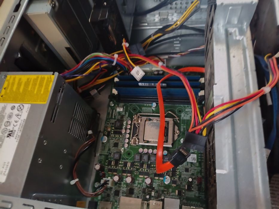 Компьютер DELL без жорсткого диска