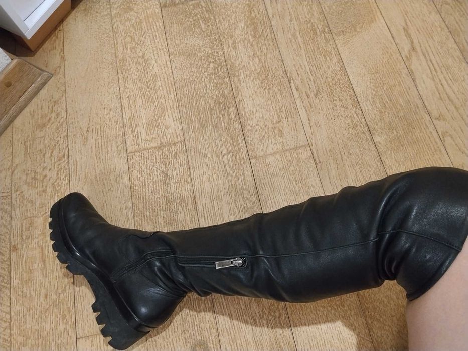 Продам ботфорти шкіряні