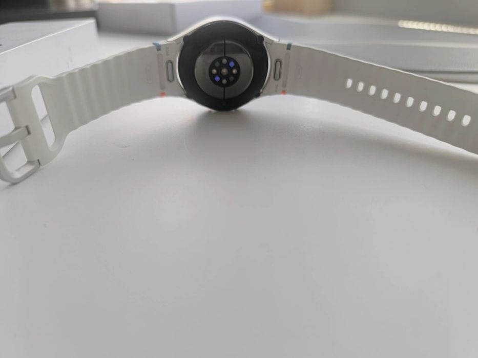 Smartwatch Samsung Galaxy 7 40mm – Kremowy   Gwarancja   Bardzo dobry
