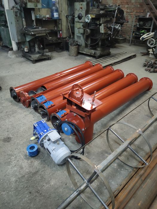 Шнек, шнекові конвеєри, погрузчик, шнековий дозатор, комбайни