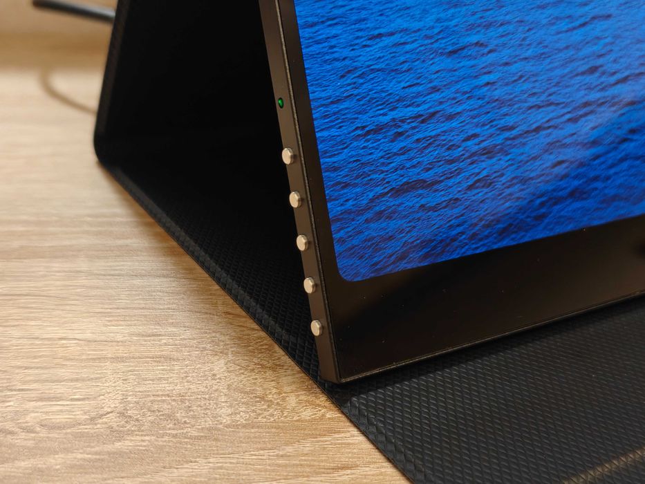 Портативний монітор UPERFECT UColor O2 16'' 3K OLED 120Hz USB-C