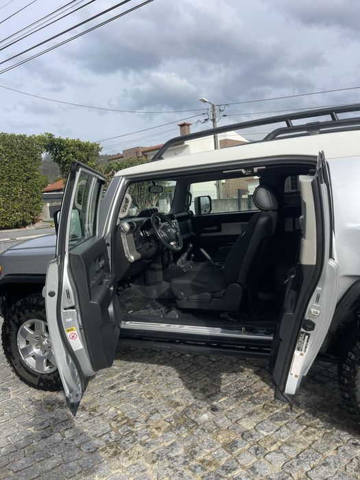 TOYOTA FJ CRUISER 4.0