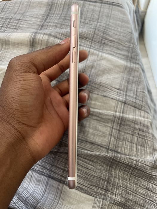 iPhone 6s Rose Gold 16GB – Para Peças/Reparação – Não Liga