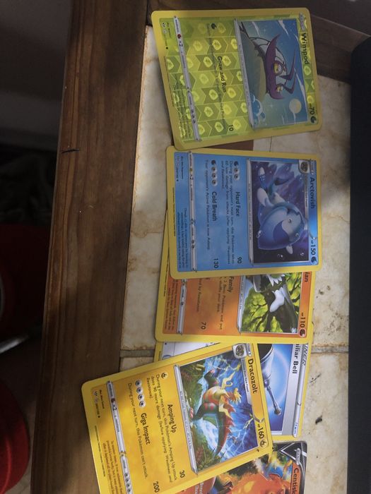 Cartas pokemon, em bom estado de uso