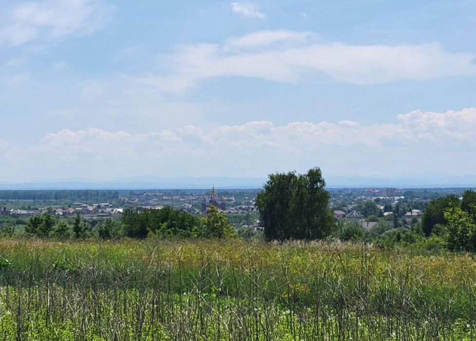 Земельна ділянка під будівництво близько до міста