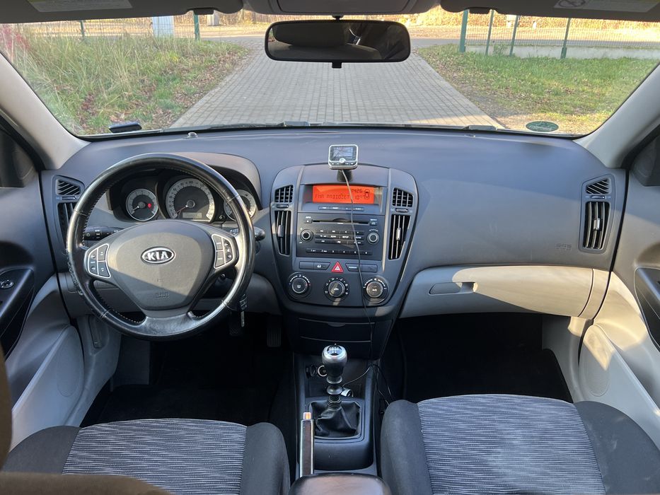 Kia Ceed 1.4  Super Stan