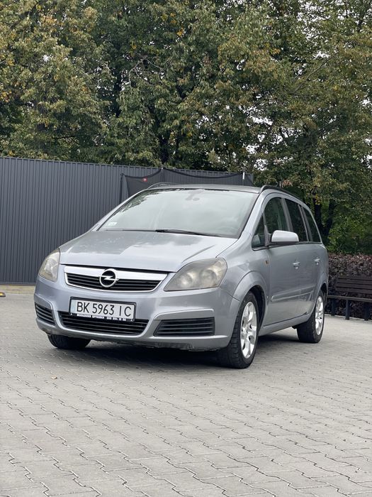 Opel Zafira 1.9 дизель, 2005 рік, 7 місць