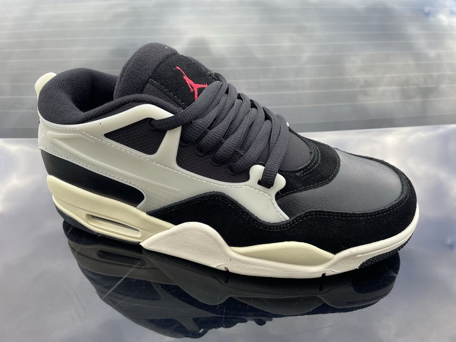Air Jordan 4 RM 41-45 в наявності