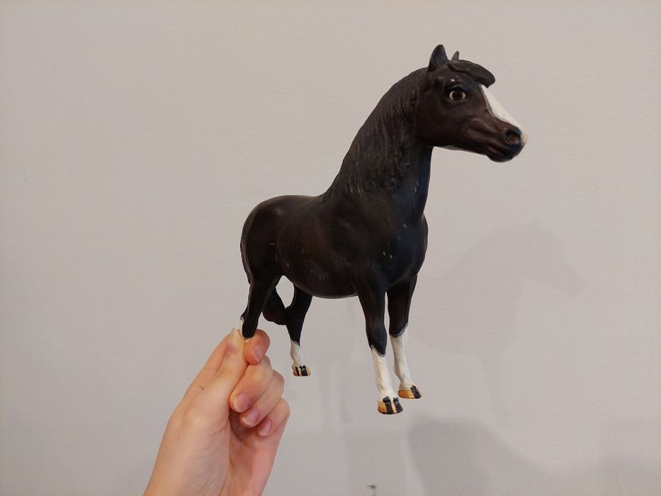 Breyer traditional 1:9 nr 9168 schleich collecta zabawka figurka