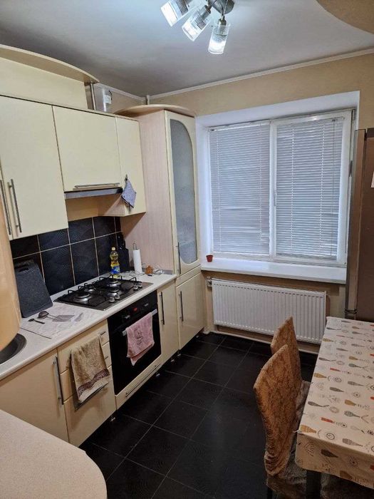 продаж 3к.кв м.  з капітальним ремонтом , м.Шепетівка. Держпрограми так