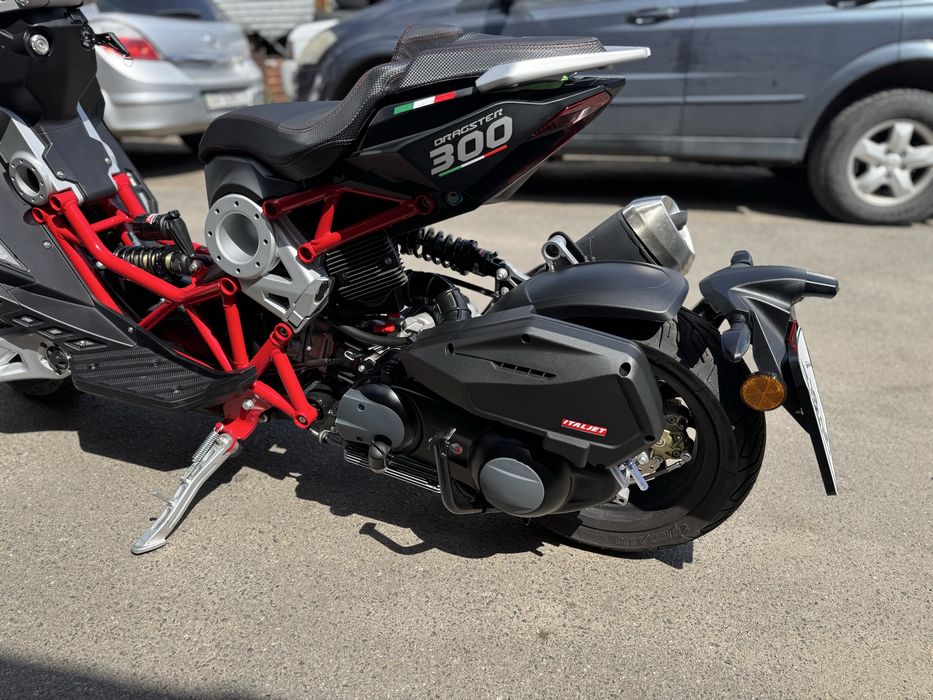 ITALJET Dragster 300 Агресивний Скутер