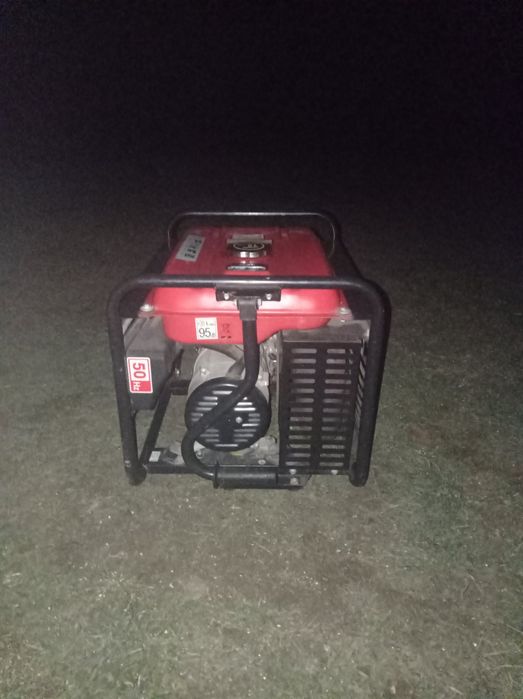 Продам генератор pover
