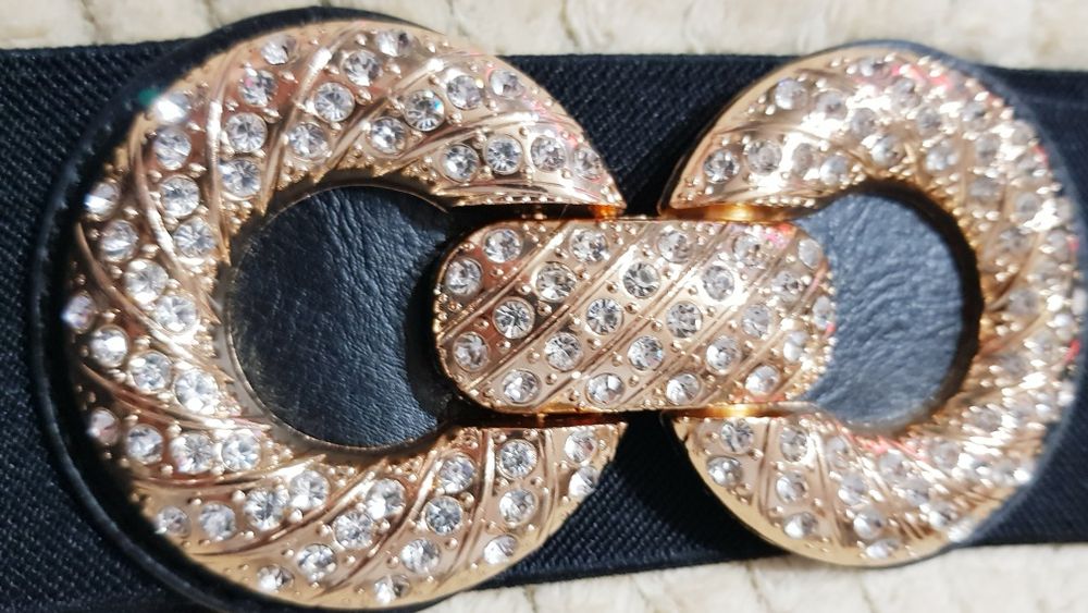 Nowy piękny pasek na gumie złoto i cyrkonie