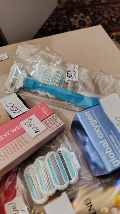 Средства для ухода волос, тела, макияж(новая, не использовалась )